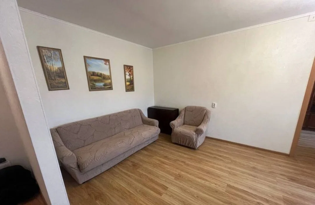 Сдается уютная комната м. Уручье. 1