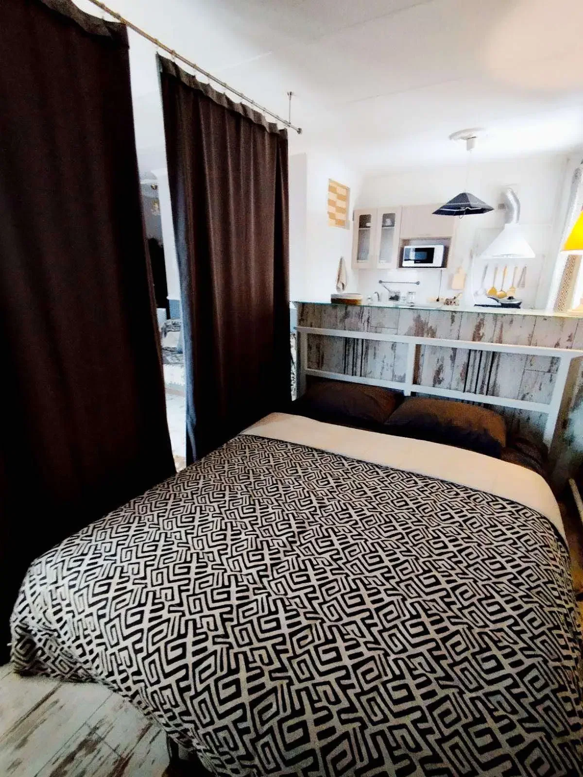 1-комнатная квартира на сутки в Минске, ул. Золотая Горка, 13. 5