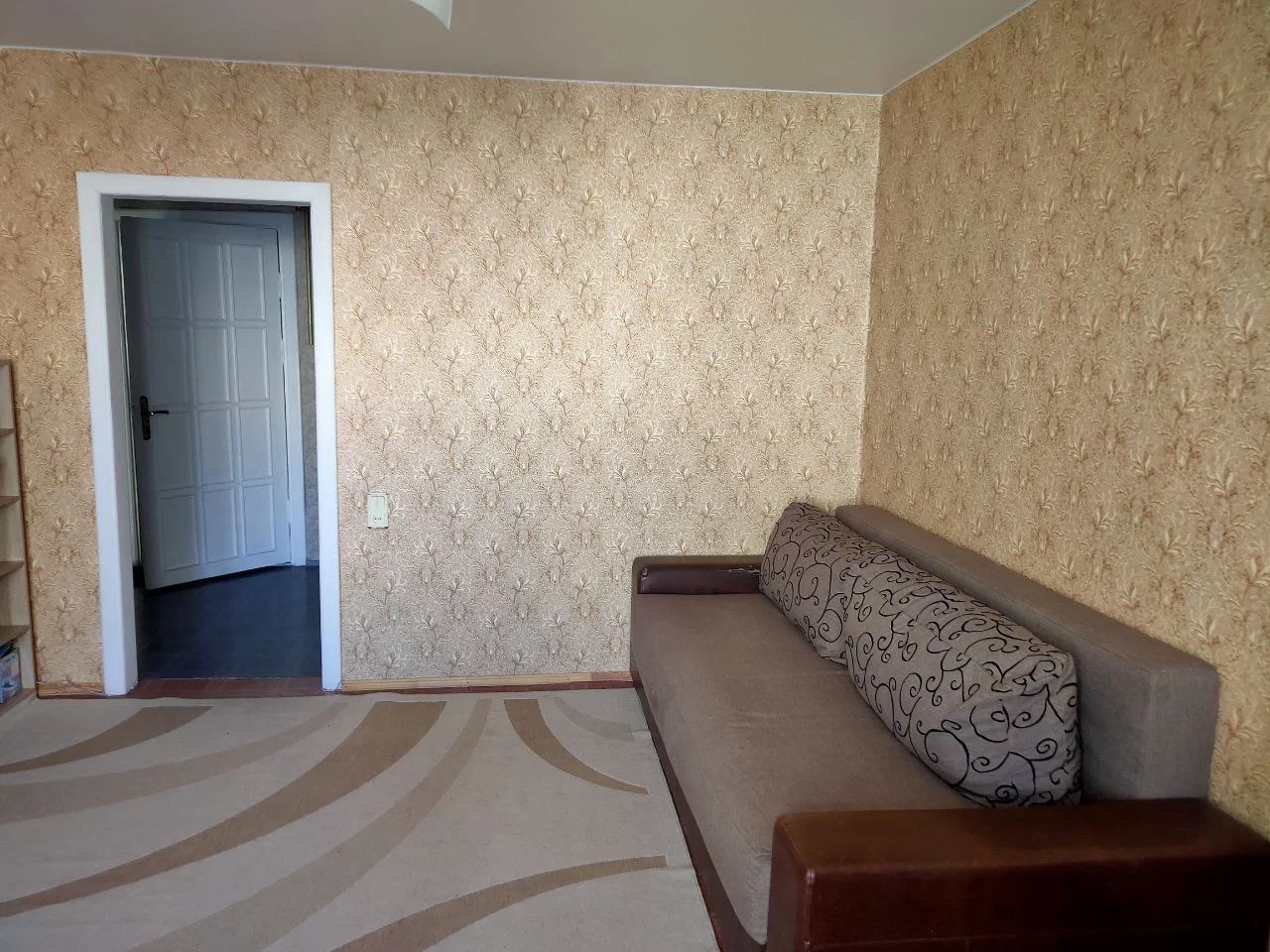 Сдам однокомнатную квартиру на длительный срок. 6