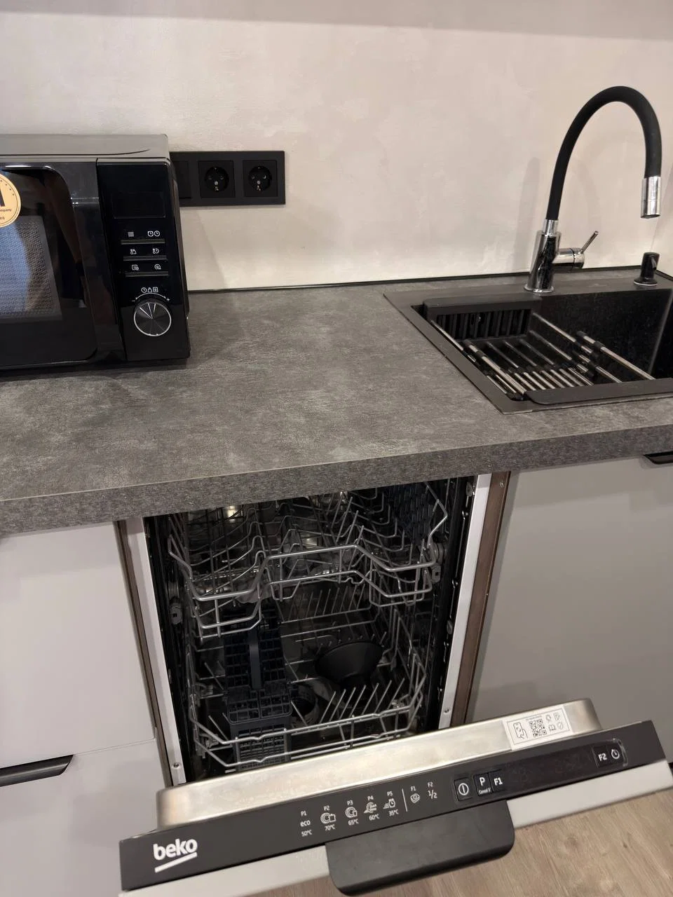 Сдаётся новая дизайнерская 1-комнатная квартира в Минске ул. Жуковского, 16. 7