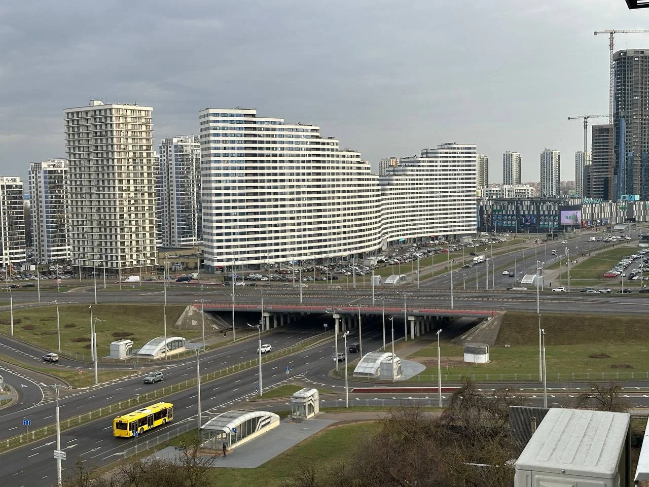 Сдаётся новая дизайнерская 1-комнатная квартира в Минске ул. Жуковского, 16. 18