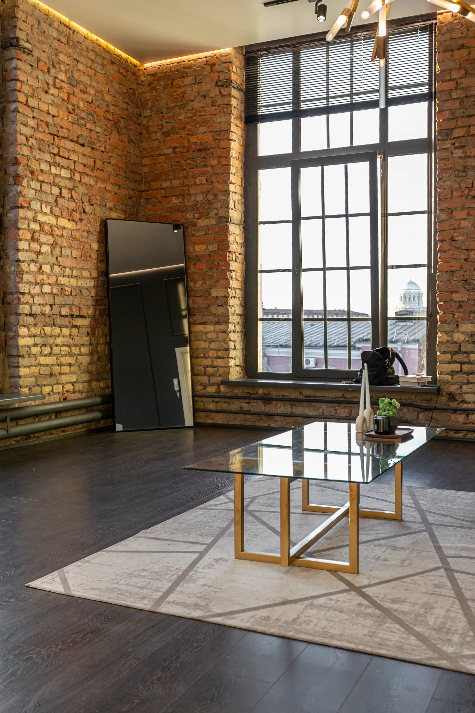 Место встречи арендаторов и собственников. 6