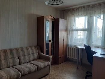 Сдам комнату в 4-ех комнатной квартире