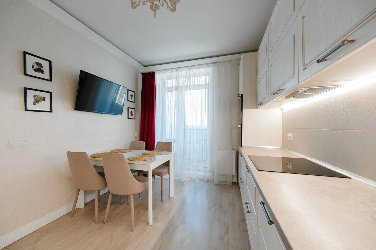 Сдается в первые Кальцова 37. 3