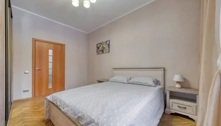 2-комнатная квартира на сутки в Минске, пр-т Независимости, 78. 2